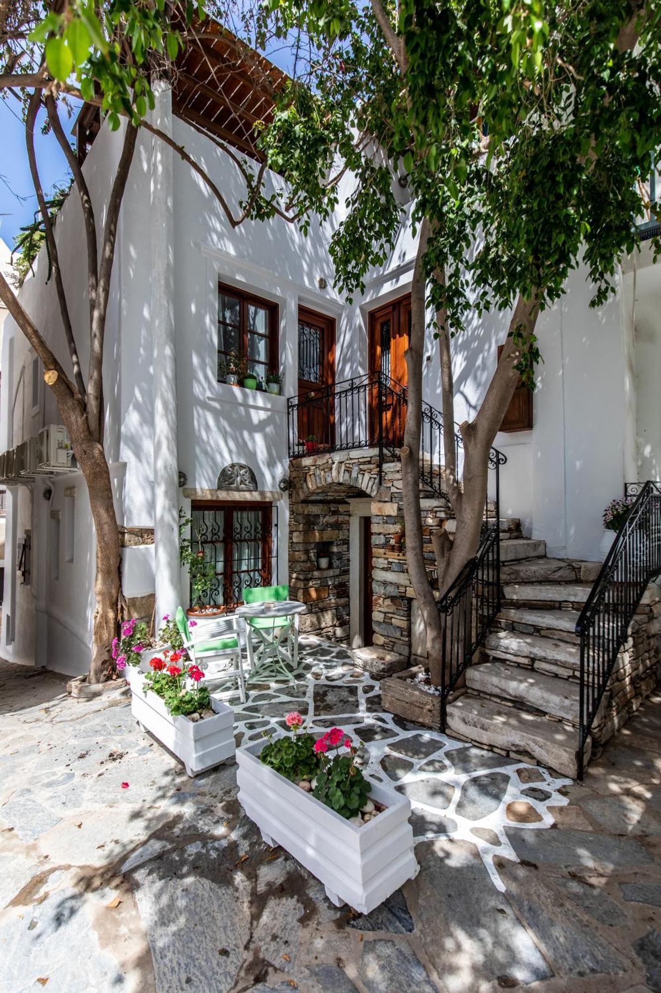 Arco Naxos Luxury Apartments Naxos City Bagian luar foto