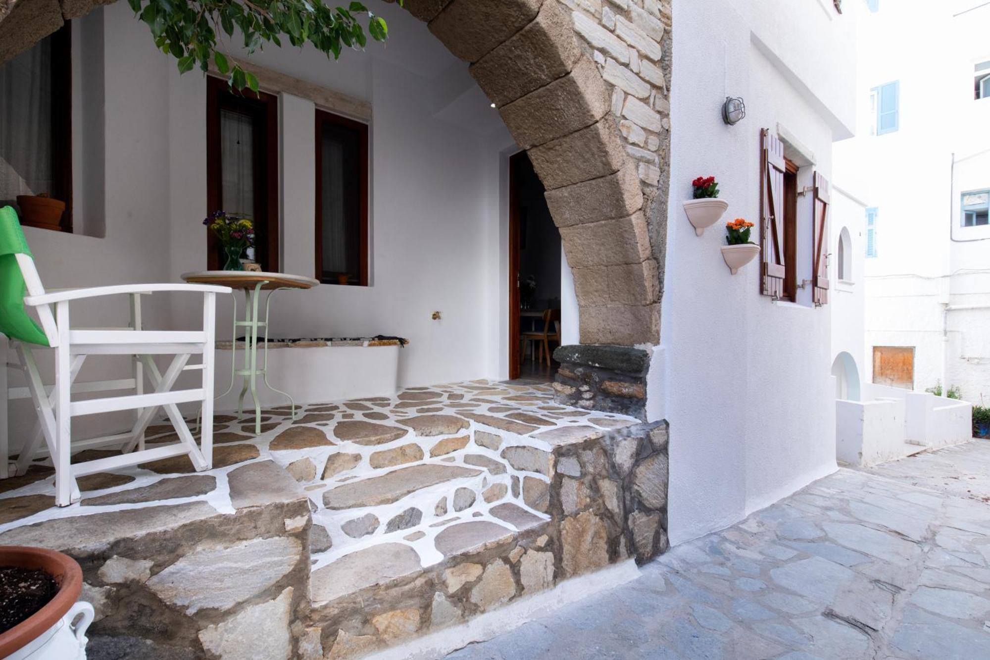 Arco Naxos Luxury Apartments Naxos City Bagian luar foto